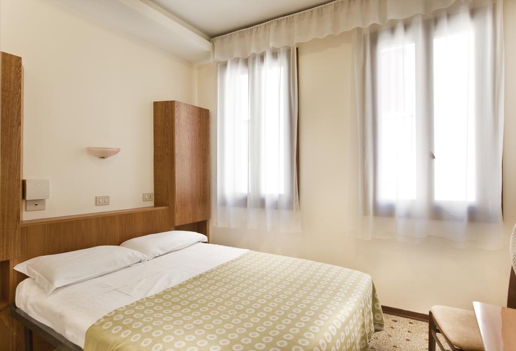 Hotel San Fantin Venise Chambre photo
